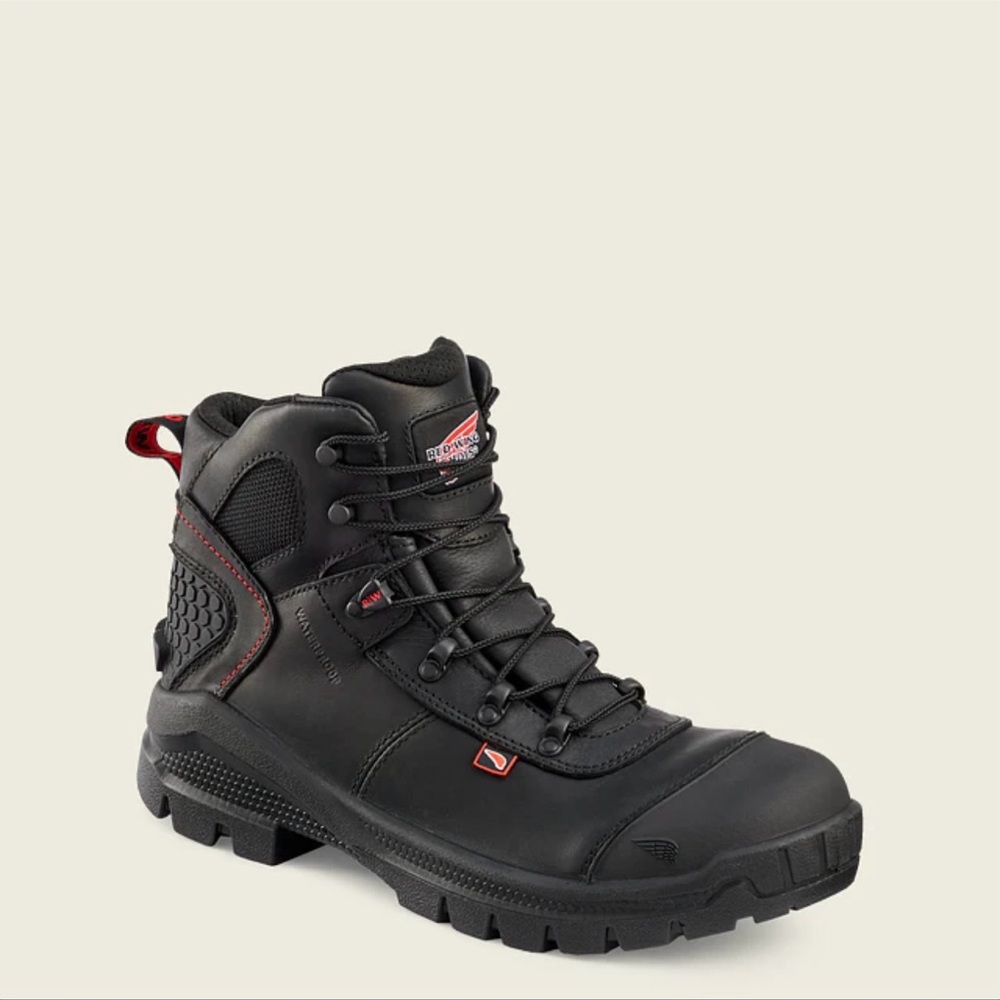 New in box - Men’s Red Wing boots size 8EE or woman’s size 10